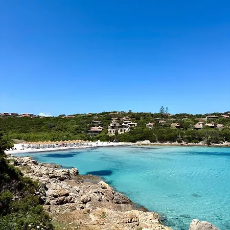 Apartament Affascinante Fronte Mare - Seafront - Wi-fi, Access & Parking