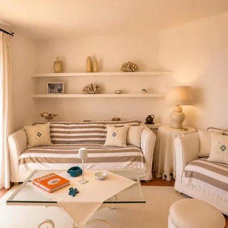 Lejlighed Affascinante Fronte Mare - Seafront - Wi-fi, Access & Parking *