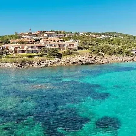 Apartment Affascinante Fronte Mare - Seafront - Wi-fi, Access & Parking